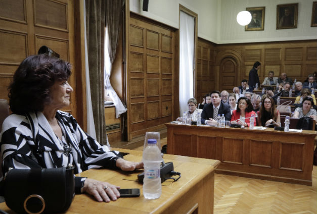 Επί της αρχής υπερψήφιση του νομοσχεδίου για υιοθεσία και αναδοχή
