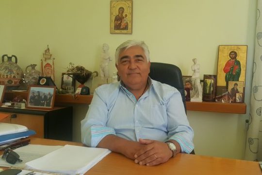 Νέο ρεσιτάλ ξενοφοβίας από τον δήμαρχο Μήλου
