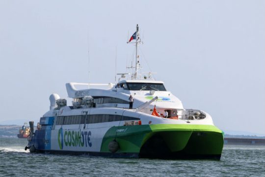 Η Attica Group στο «τιμόνι» της Hellenic Seaways