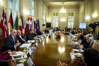 Ο πόλεμος και τα όπλα για τις ψευδείς ειδήσεις