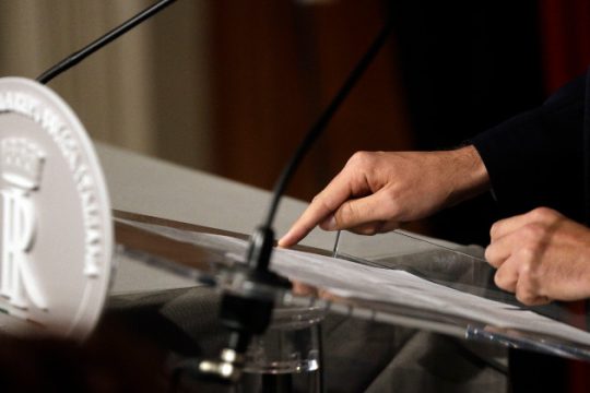 Πολιτικός ελιγμός από ντι Μάιο;