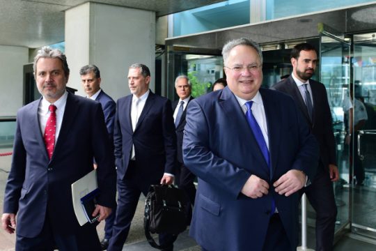 Εμπιστοσύνη στην Ελλάδα, ανησυχία για Τουρκία