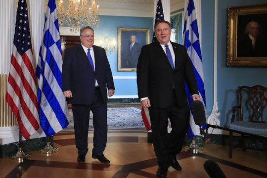 H Oυάσινγκτον στηρίζει Αθήνα