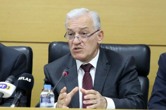 Επιστολή στην «Εφ.Συν.» και απάντηση συντάκτη