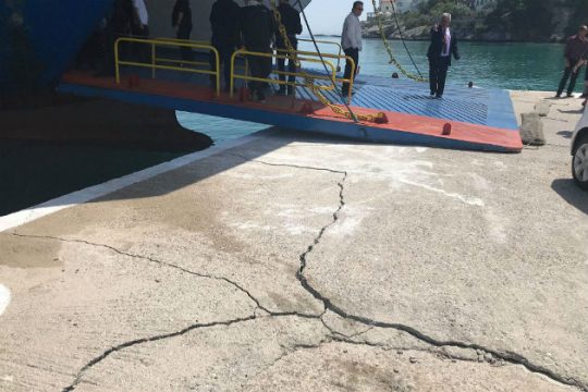 Εργασίες για αποκατάσταση των ζημιών στο λιμάνι του Αγκιστρίου