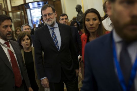 Παζάρια πίσω από την πρόταση μομφής