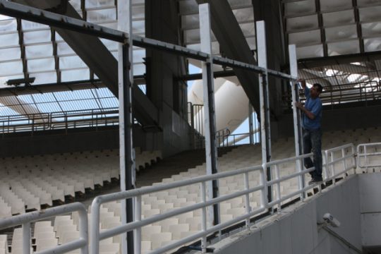 Επεισόδια και καμένο όχημα κοντά στο ΟΑΚΑ