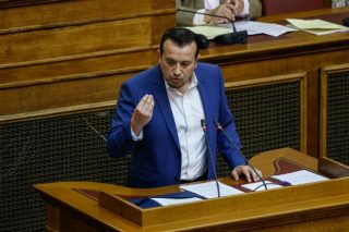 «Από το μείον στο συν άπειρο» το αίτημα Γεννηματά για εκλογές