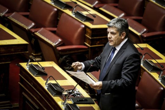 Διαγράφει η ΔΗ.ΣΥ. ερώτηση για την παρακολούθηση του Ν. Παππά στις ΗΠΑ