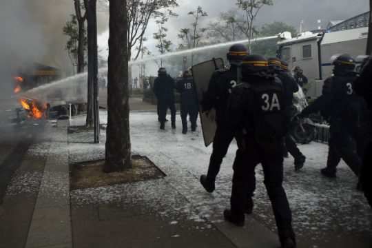 109 διαδηλωτές υπό κράτηση στο Παρίσι