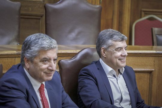 Σόου Πατούλη – Αγοραστού στη Βουλή με φόντο τον «Κλεισθένη»