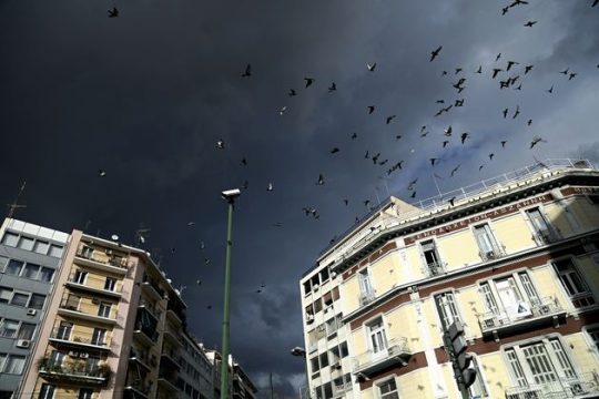 Οι τράπεζες… διεκδικούν τα «κόκκινα» νοικοκυριά