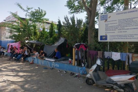 Βρέθηκε λύση για τους 15 «σκηνίτες» από το Αφρίν