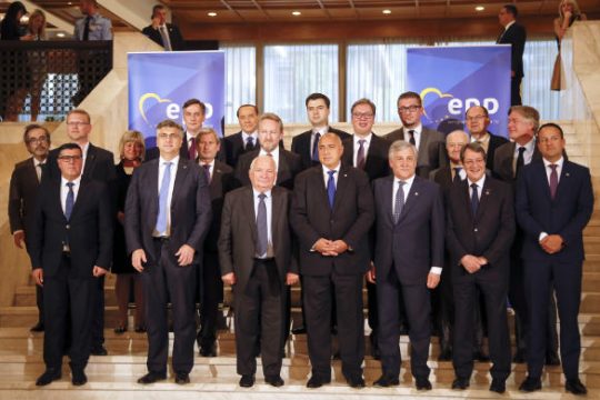 Προς «συνδεσιμότητα» και όχι «ένταξη»