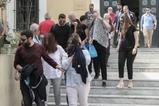Πλούτιζαν με αντικαρκινικά φάρμακα!