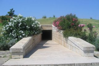 Ο καλός ο ξεναγός ξέρει και τα σύγχρονα νομίσματα…