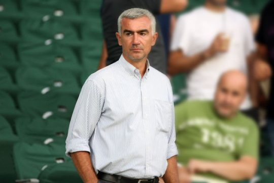 «Αν είχα τα λεφτά, θα τα έδινα εγώ»