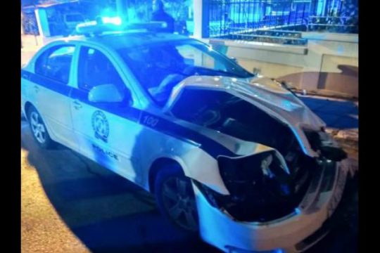 Χανιά: Τροχαίο ατύχημα με περιπολικό και τραυματισμό αστυνομικών