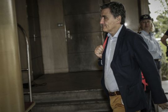 «Χτενίζουν» το τελικό κείμενο