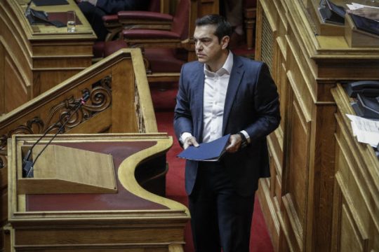 Σύγκρουση κορυφής για ανάπτυξη, βία και… Μακεδονία