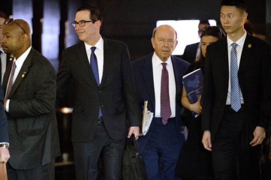 Τζούφιες οι αμερικανο-κινεζικές διαπραγματεύσεις για το εμπόριο