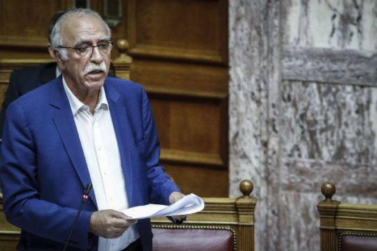 Πέρασε το νομοσχέδιο για το άσυλο