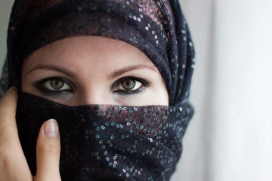 Η Δανία απαγόρευσε με νόμο την μπούρκα