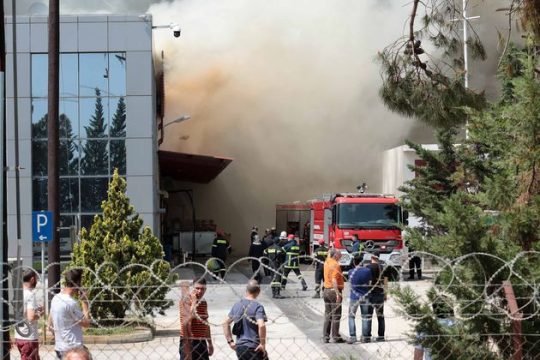 Η φωτιά έσβησε, οι φόβοι των κατοίκων όχι