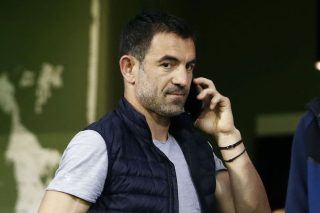 «Κρούση» σε Καραγκούνη από τον Πιεμπονγκσάντ