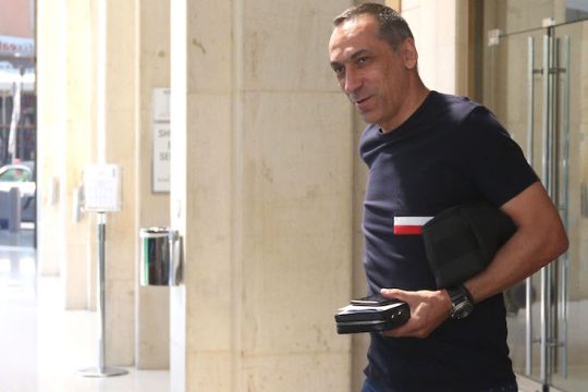 Μόνο οι υπογραφές μένουν για Δώνη, που ζήτησε Κάτσε και Μυστακίδη