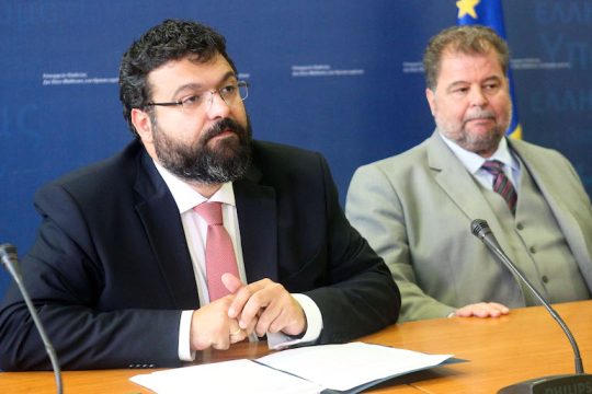 Οι προτάσεις Βασιλειάδη για τα επαγγελματικά πρωταθλήματα