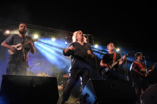 Η «γιορτή» του Γιάννη Αγγελάκα και του Παύλου Παυλίδη