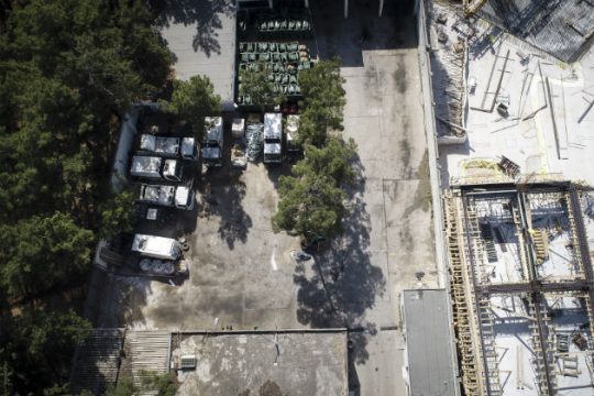 Δήμος Φιλαδέλφειας: «Κίνδυνοι για την υγεία» από την κατεδάφιση