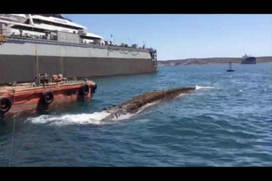 Ολοκληρώνεται η ανέλκυση του «Corfu Island», 32 χρόνια μετά το ναυάγιο
