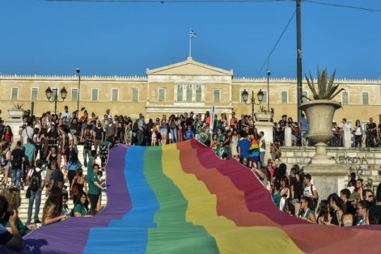 «Οφείλουμε να αμφισβητήσουμε τις νόρμες»