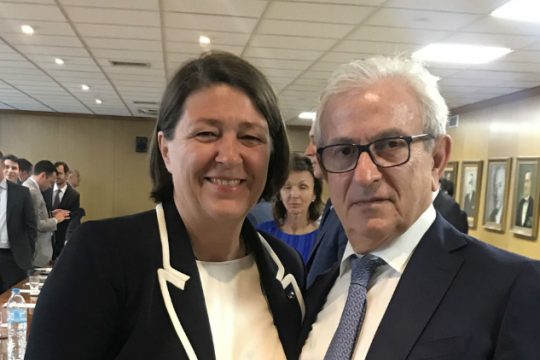 Η επίτροπος Μεταφορών της Ε.Ε. στα γραφεία της Ένωσης Εφοπλιστών