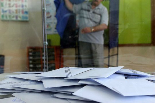 Δεν έπεισε 6 στους 10 η συμφωνία για το Eurogroup