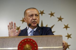 Με τη «βούλα» της κάλπης η μονοκρατορία Ερντογάν