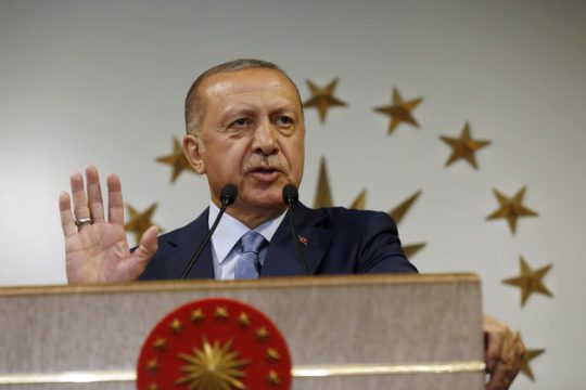 Με τη «βούλα» της κάλπης η μονοκρατορία Ερντογάν