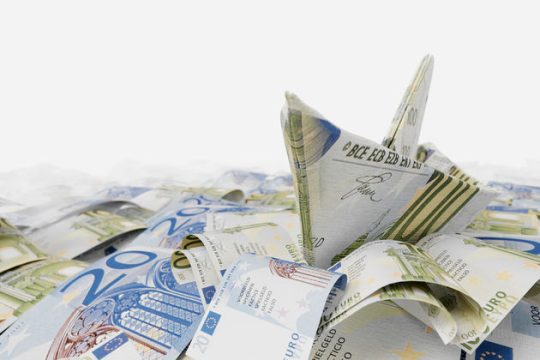 Στενός κορσές μέχρι το τέλος του 2019