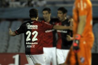 Κοντά σε Πόνσε, αλλά το σκέφτεται