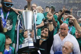 Στον δικό τους θεό