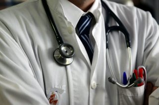 ΕΙΝΑΠ: Επικίνδυνες οι διακομιδές νεογνών