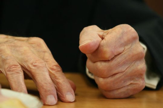 Συνταξιούχε, σφίξε κι άλλο το ζωνάρι…