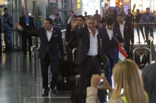 Οι Ιρανοί έμειναν χωρίς παπούτσια!