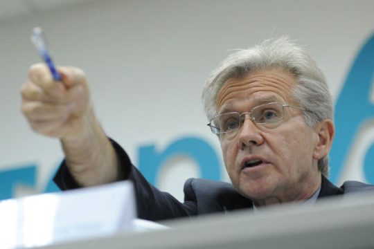 Σφίγγα και πάλι το ΔΝΤ