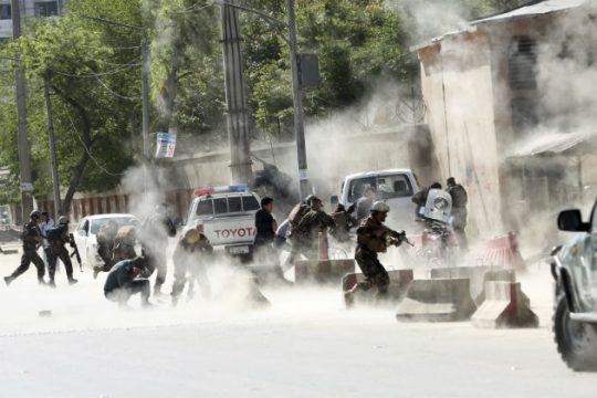 Εκεχειρία έπειτα από 17 χρόνια συμφώνησαν οι Ταλιμπάν