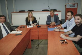 Γεννηματά για ΠΓΔΜ: Στάση αναμονής μέχρι να έρθει στο φως η συμφωνία