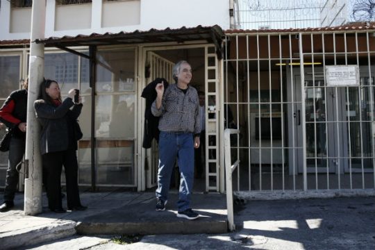«6 λόγοι για τους οποίους υποστηρίζουμε την απεργία πείνας του Δ. Κουφοντίνα»