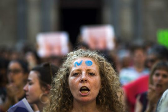 Ελεύθεροι με εγγύηση οι πέντε βιαστές της Παμπλόνα